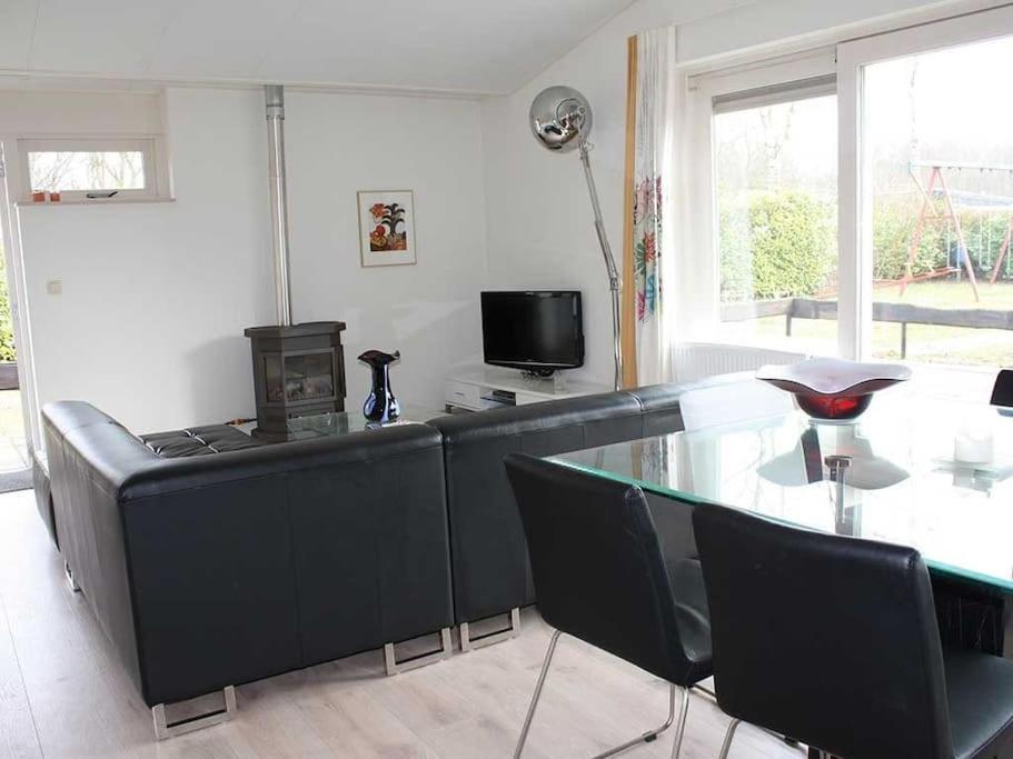 Saevis Tranquillus In Undis In De Ijsvogel Villa Diffelen Exterior foto
